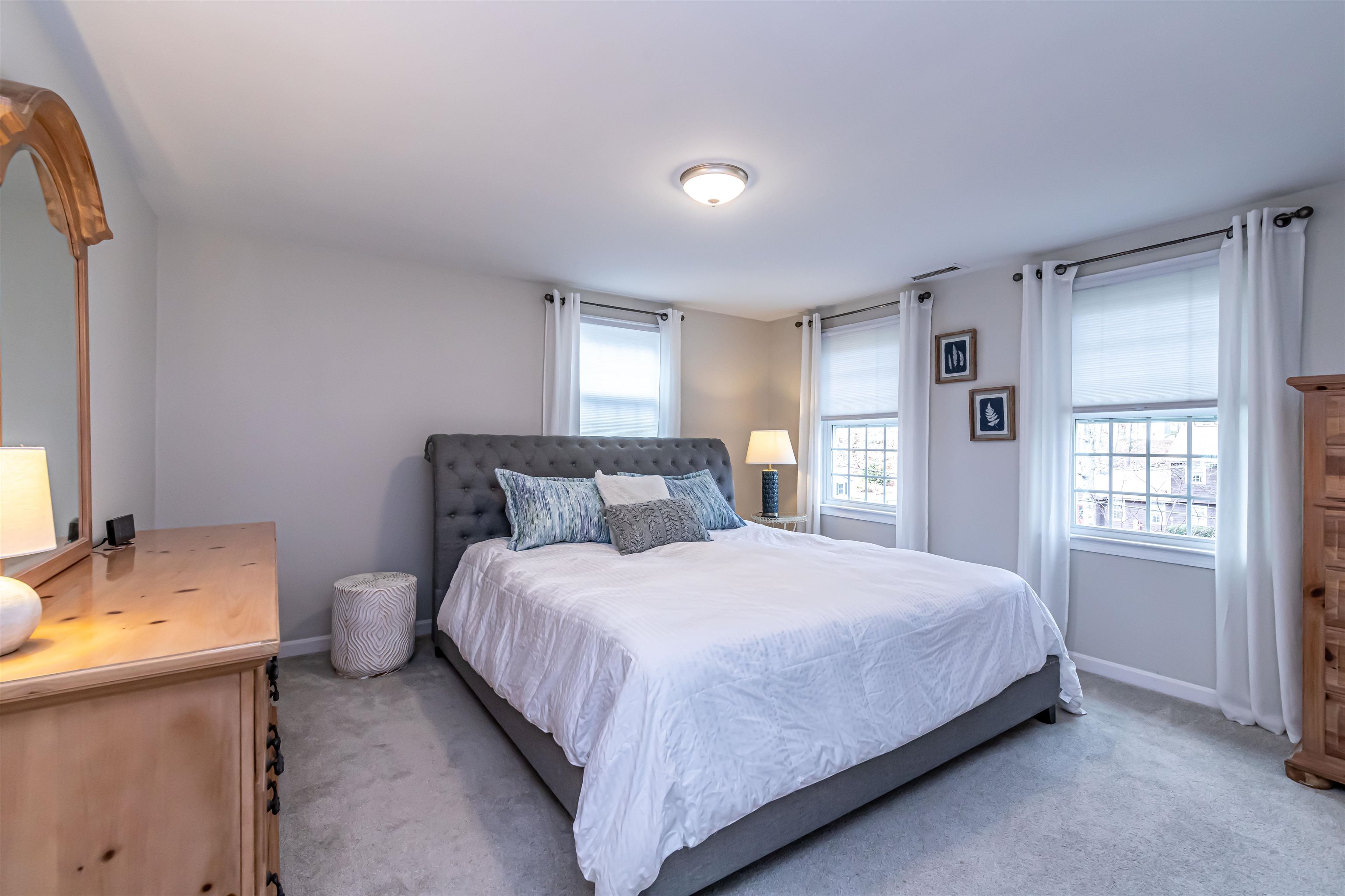 22 Todd Road Nashua, NH 03064 - Photo 26 of 58