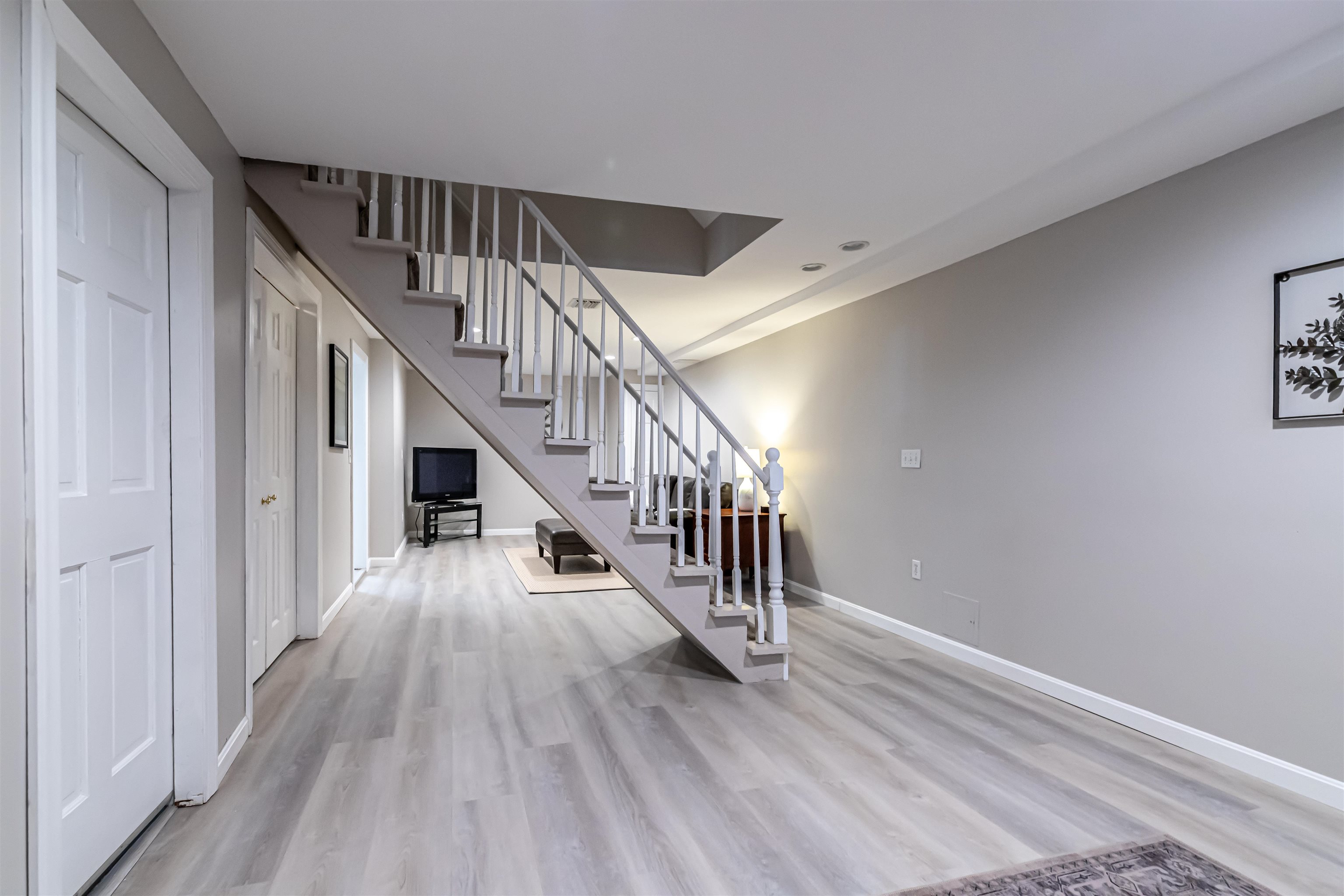 22 Todd Road Nashua, NH 03064 - Photo 43 of 58