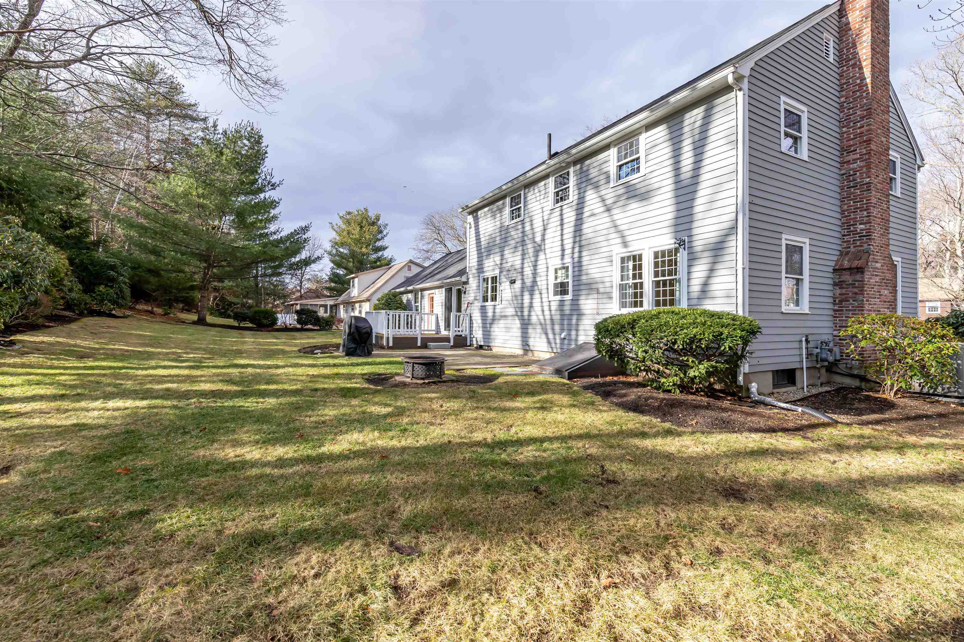 22 Todd Road Nashua, NH 03064 - Photo 51 of 58