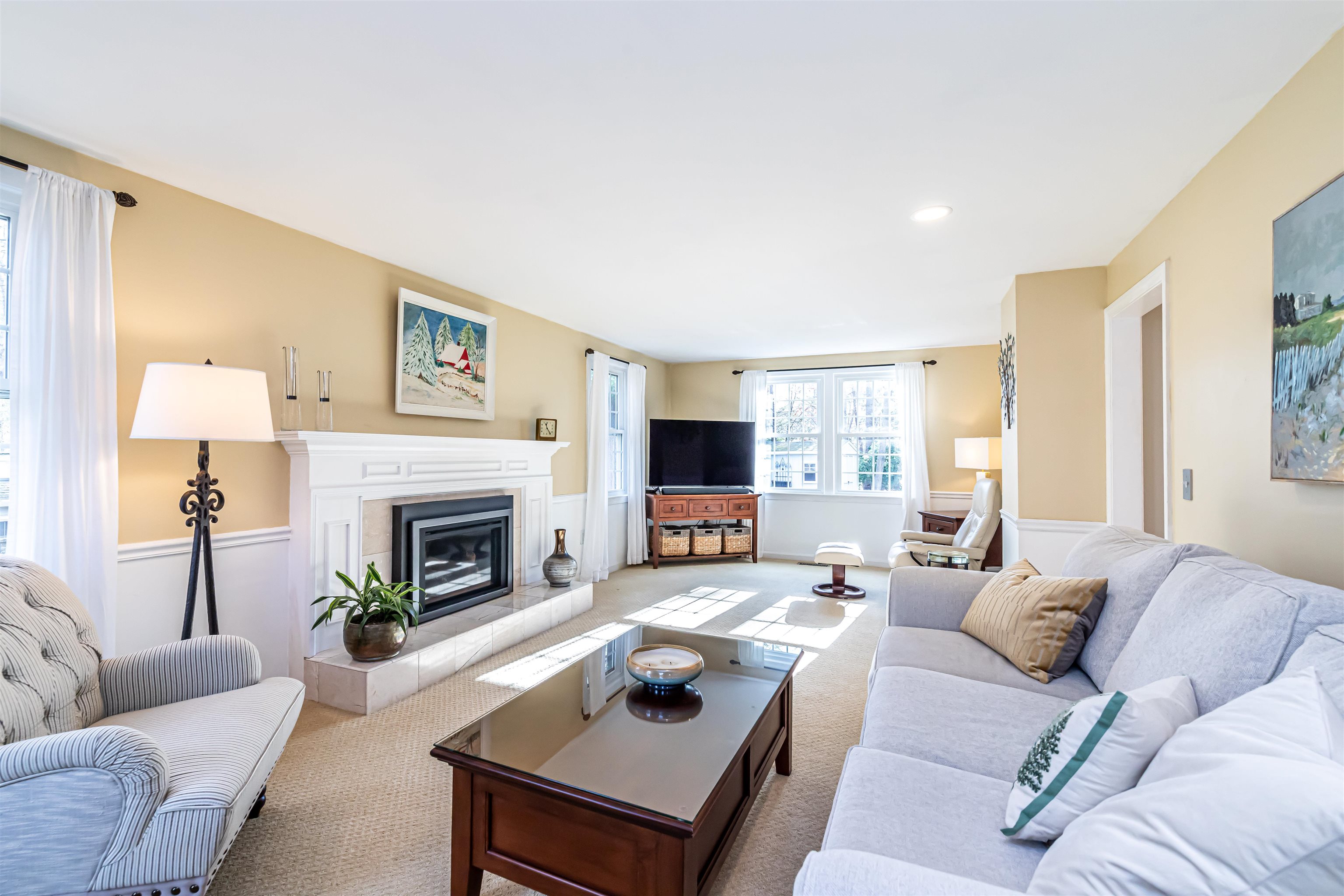 22 Todd Road Nashua, NH 03064 - Photo 7 of 58