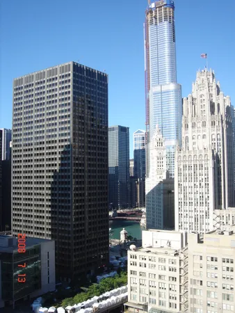 $4,500 | 240 East Illinois Street, Unit 1805, Chicago, IL 60611