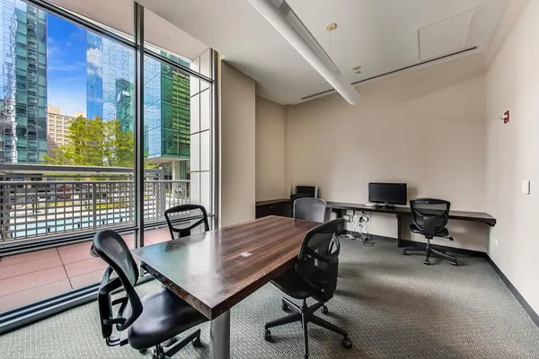 $4,500 | 240 East Illinois Street, Unit 1805, Chicago, IL 60611
