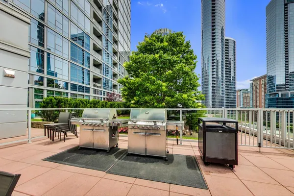 $4,500 | 240 East Illinois Street, Unit 1805, Chicago, IL 60611