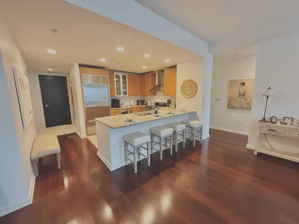 $4,500 | 240 East Illinois Street, Unit 1805, Chicago, IL 60611