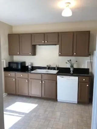 $2,800 | 600 East 42nd Street, Austin, TX 78751