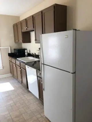 $2,800 | 600 East 42nd Street, Austin, TX 78751