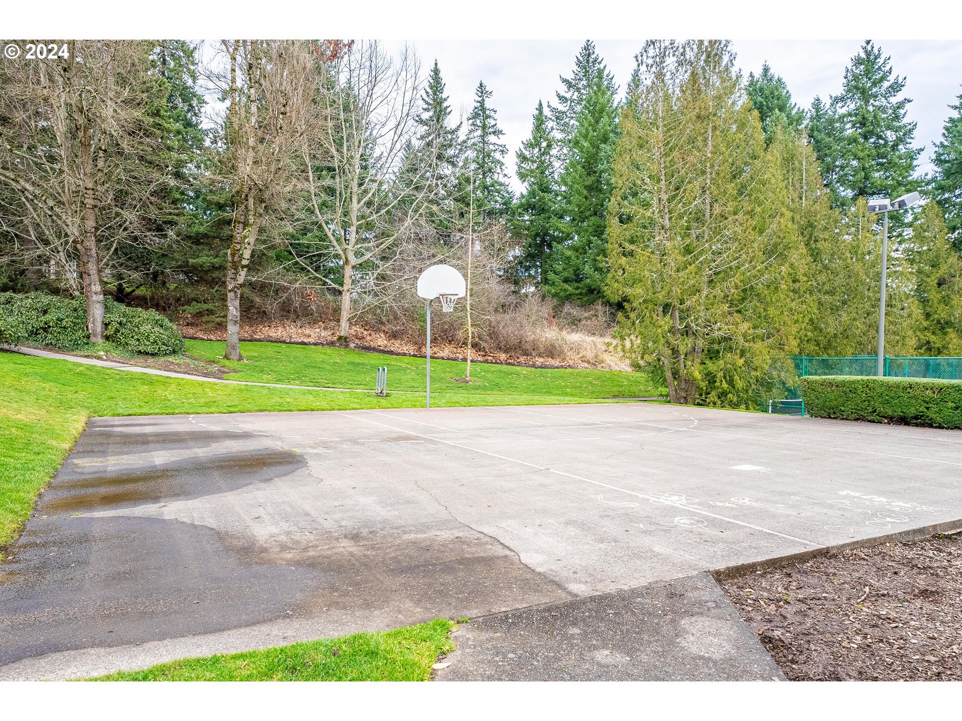 14915 Southwest Osprey Court Beaverton, OR 97007 - Photo 34 of 38 a view of a park