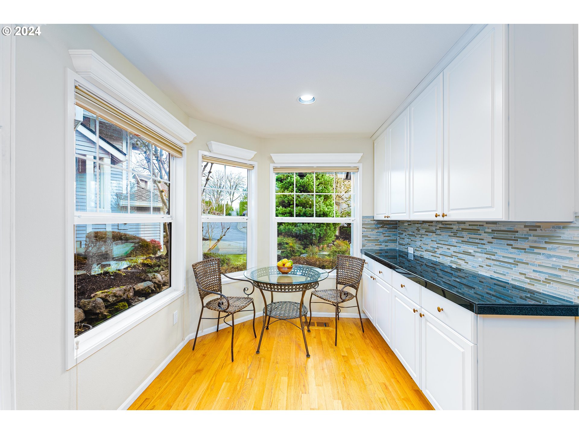14915 Southwest Osprey Court Beaverton, OR 97007 - Photo 10 of 38 a swimming pool with chairs