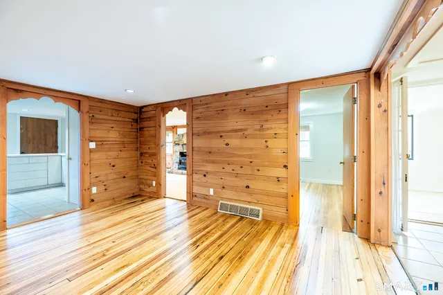 $3,200 | 1 Long Wall Road, Redding, CT 06896