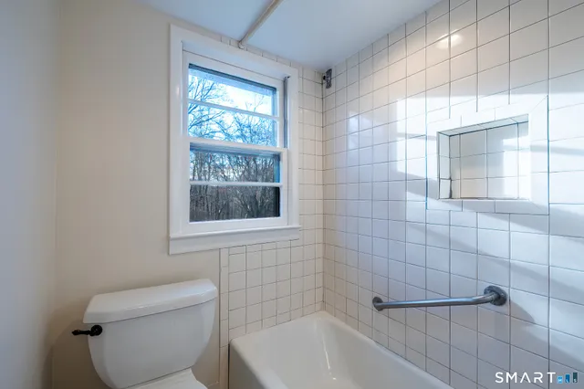 $3,200 | 1 Long Wall Road, Redding, CT 06896