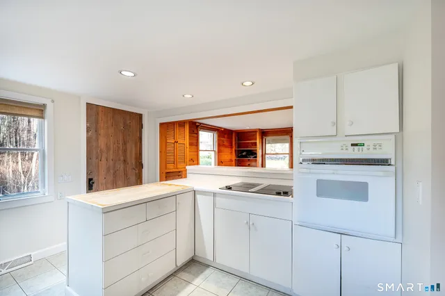 $3,200 | 1 Long Wall Road, Redding, CT 06896