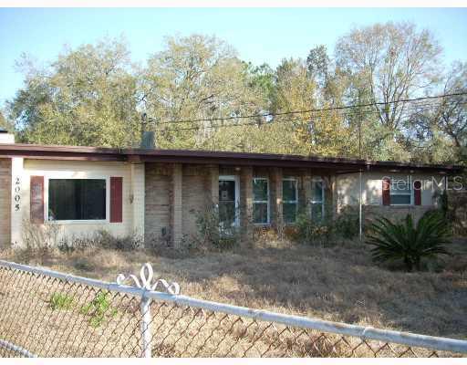 2005 Sutton Road Lakeland, FL 33810 - Photo 1 of 1 Exterior Front