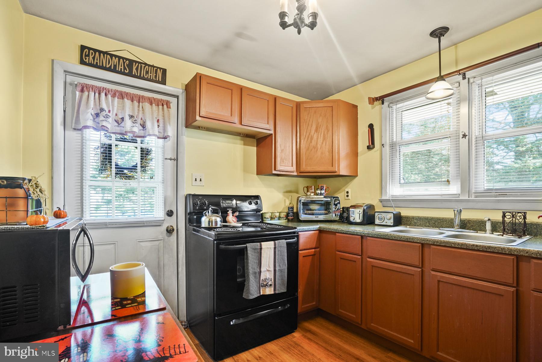 465 Mt Alverno Road Media, PA 19063 - Photo 29 of 65 In Law Suite full Kitchen view 2