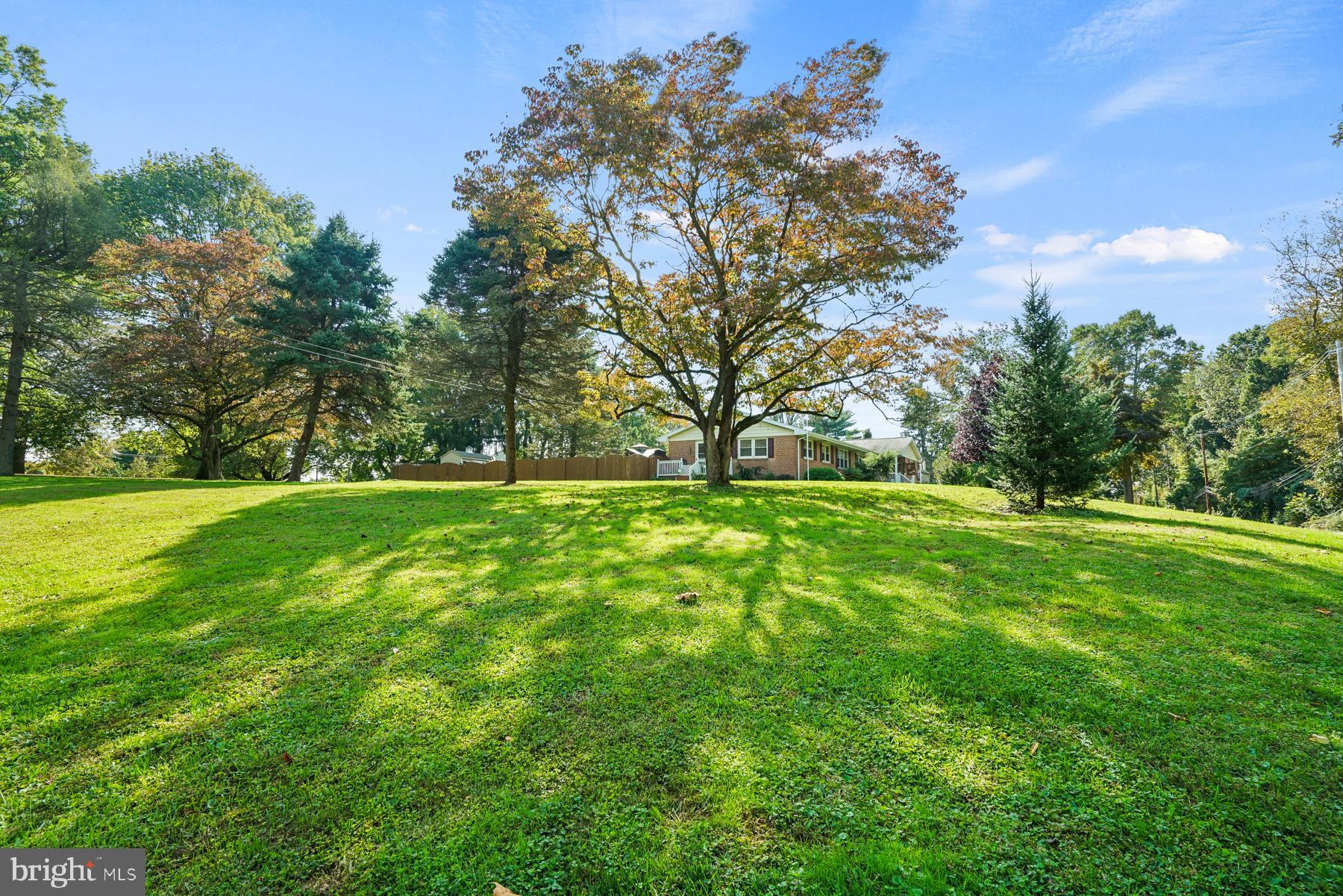465 Mt Alverno Road Media, PA 19063 - Photo 48 of 65 Side view of corner property