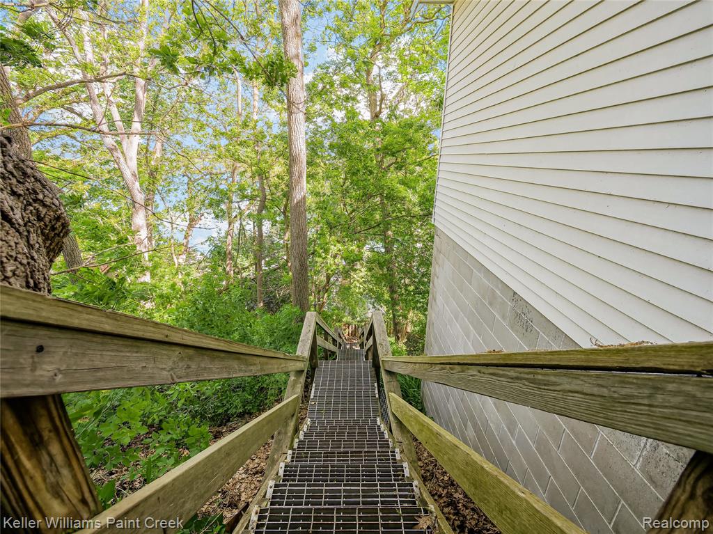 227 Ora Road Oxford, MI 48371 - Photo 9 of 60
