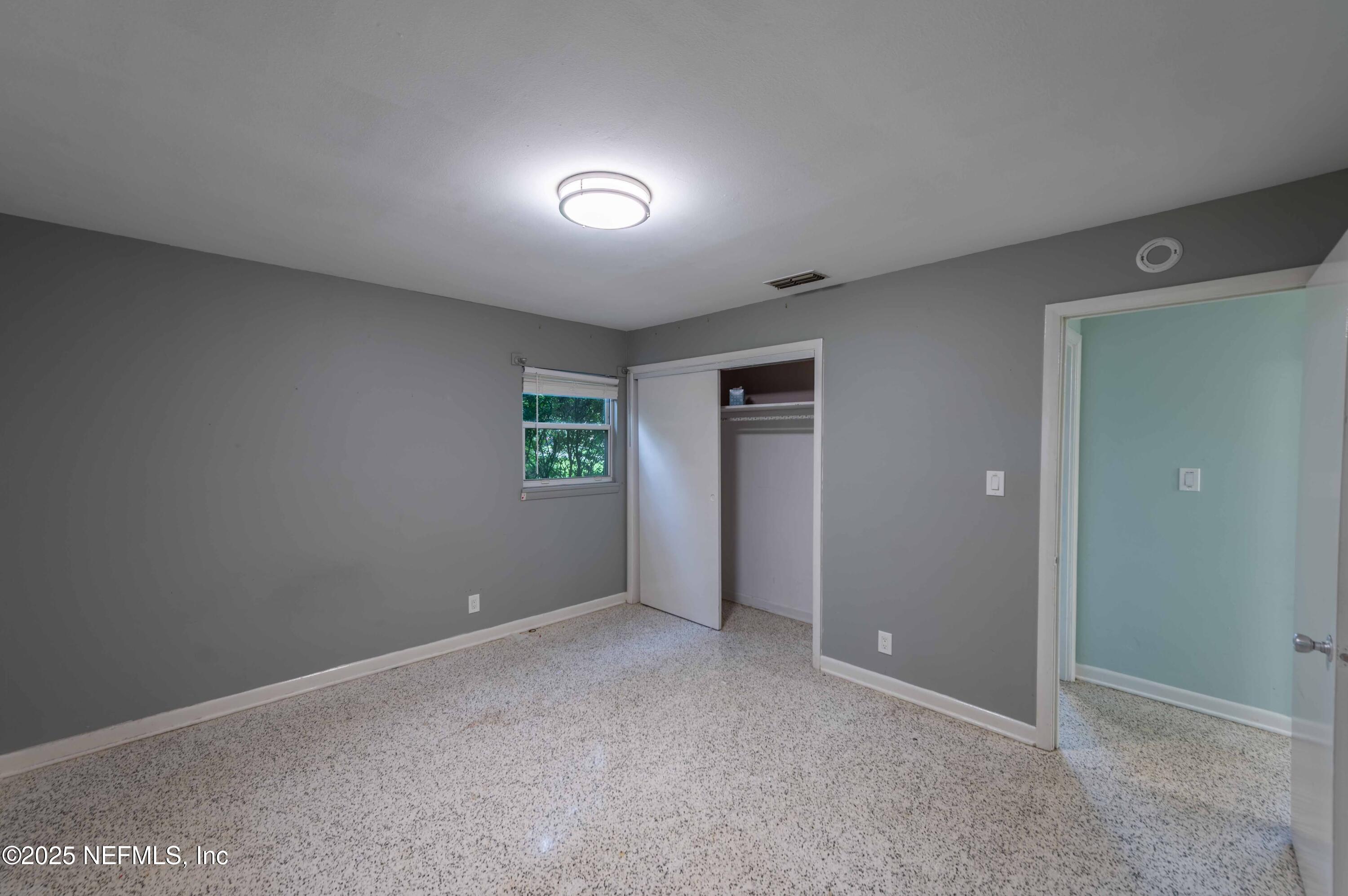 723 Montego Road West Jacksonville, FL 32216 - Photo 26 of 34 2025_08_18 723 Montego Rd W-79-master be