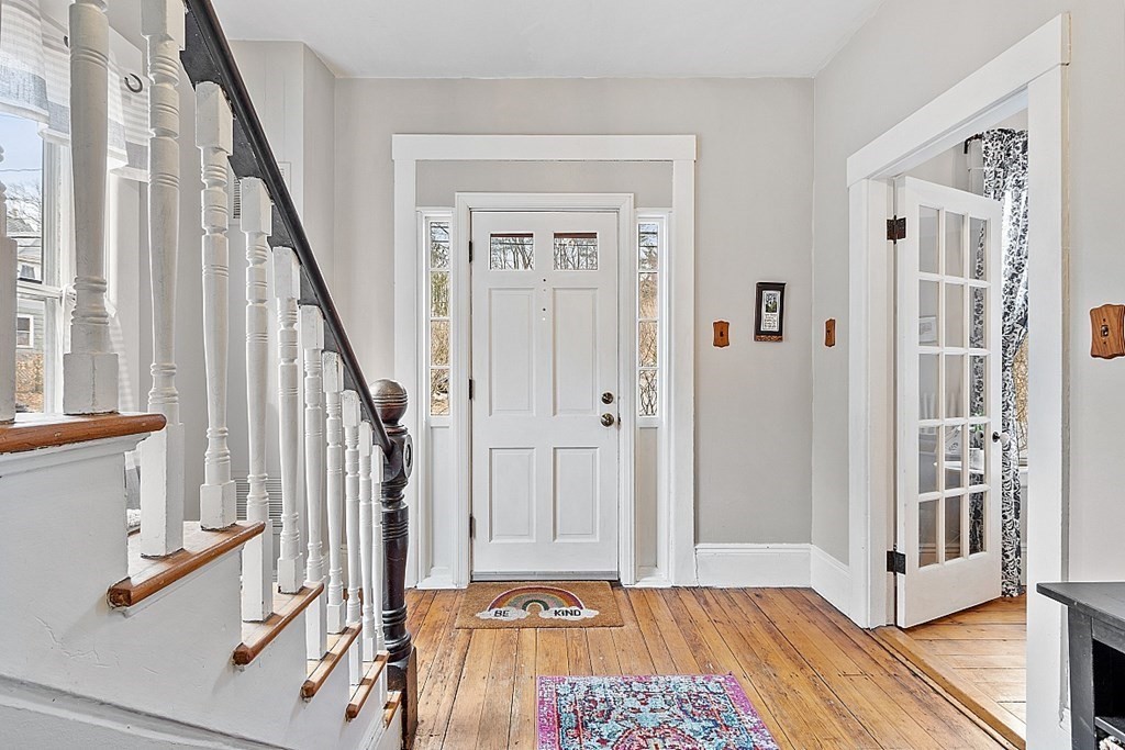 58 Red Spring Road Andover, MA 01810 - Photo 3 of 42 Gallery Image 3
