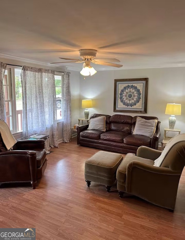 12754 State Route 96 Fort Valley, GA 31030 - Photo 4 of 26 a living room with furniture and a window