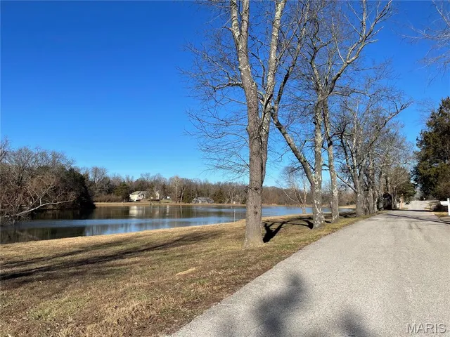 $18,000 | 3956-3960 Red Bud Drive, Catawissa, MO 63015