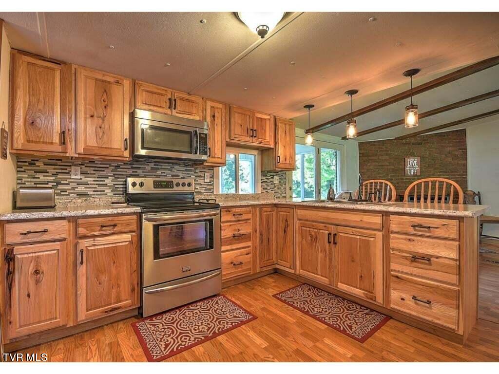 5596 Twin Springs Road Dungannon, VA 24245 - Photo 11 of 48 20191109092654867916000000-o