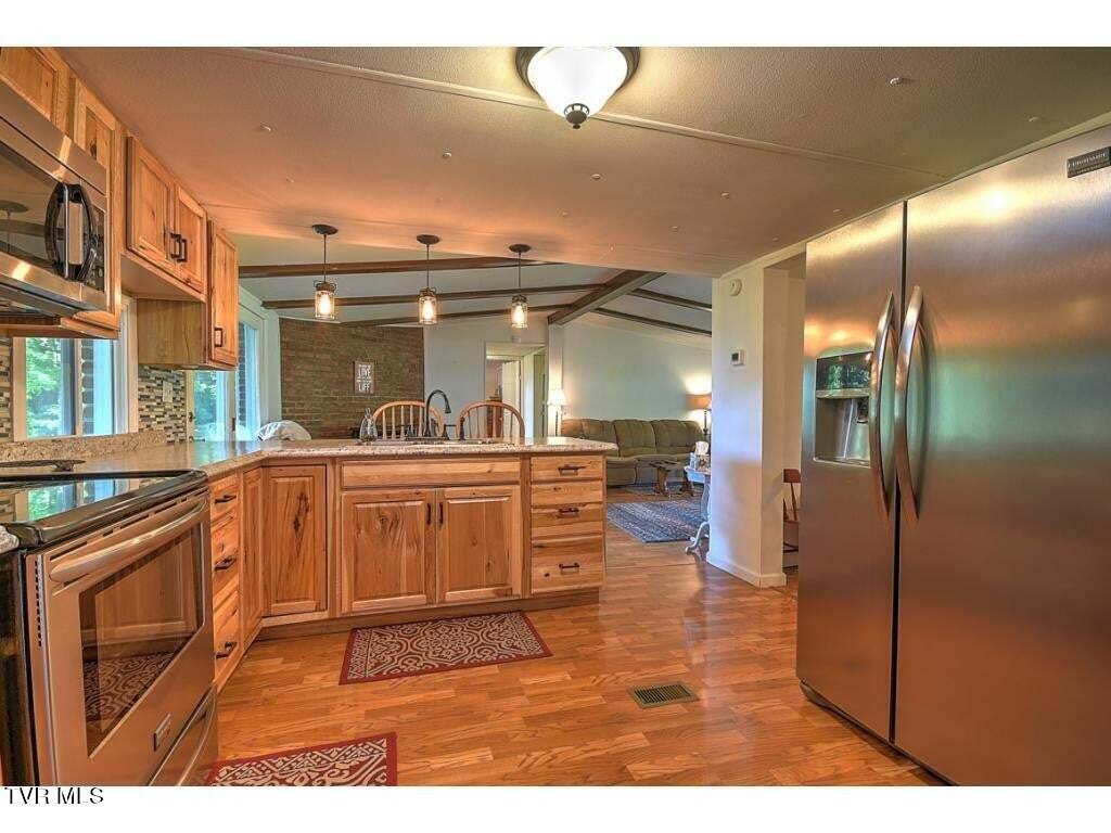 5596 Twin Springs Road Dungannon, VA 24245 - Photo 10 of 48 20191109092654610522000000-o