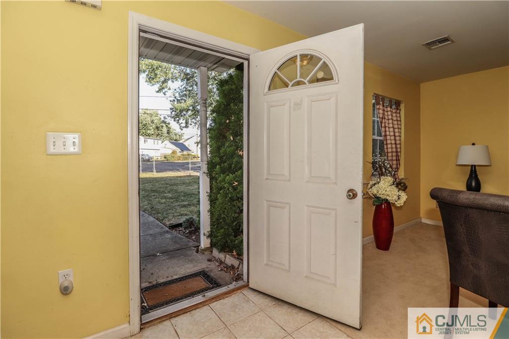 2 Altamont Road Edison, NJ 08817 - Photo 12 of 40 a view of walk in closet