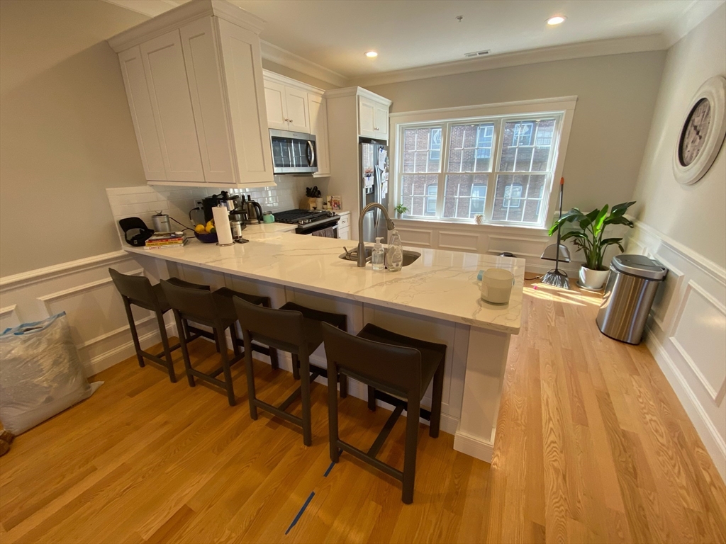16 Common Street, Unit 3 Waltham, MA 02451 - Photo 3 of 13