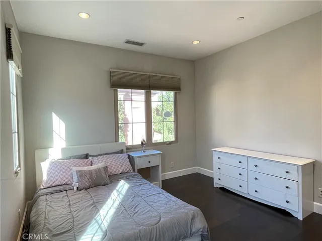 $6,000 | 56 Purple Jasmine, Irvine, CA 92620