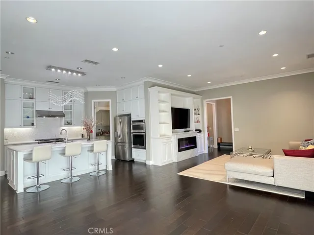 $6,000 | 56 Purple Jasmine, Irvine, CA 92620