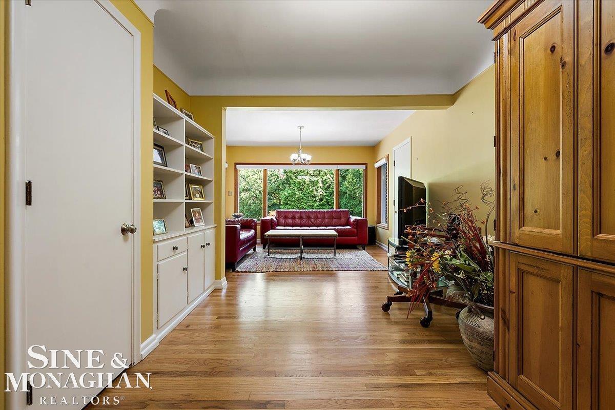 1221 North Renaud Road Grosse Pointe Woods, MI 48236 - Photo 20 of 54