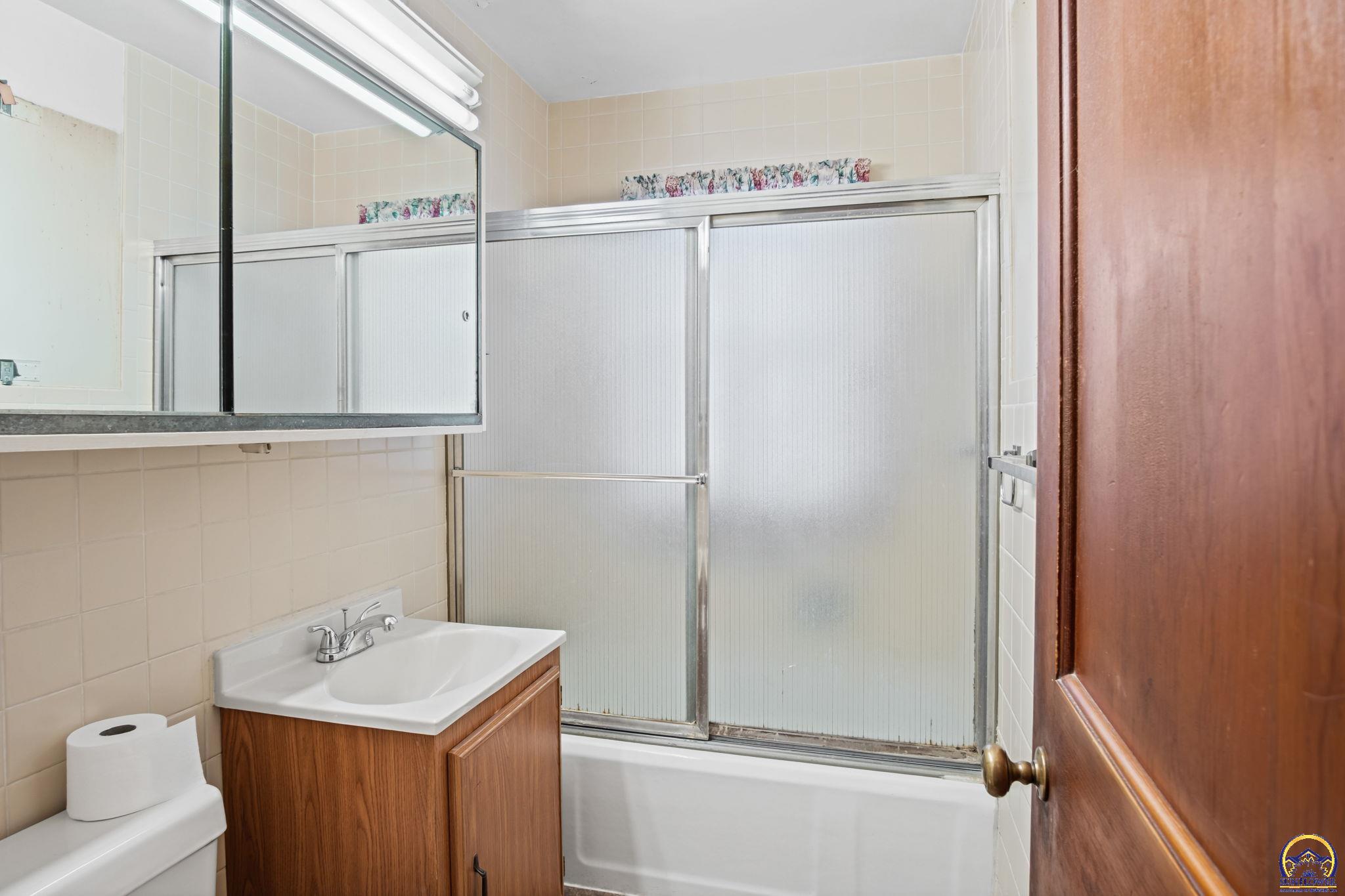 2000 Southwest Randolph Avenue Topeka, KS 66604 - Photo 15 of 22