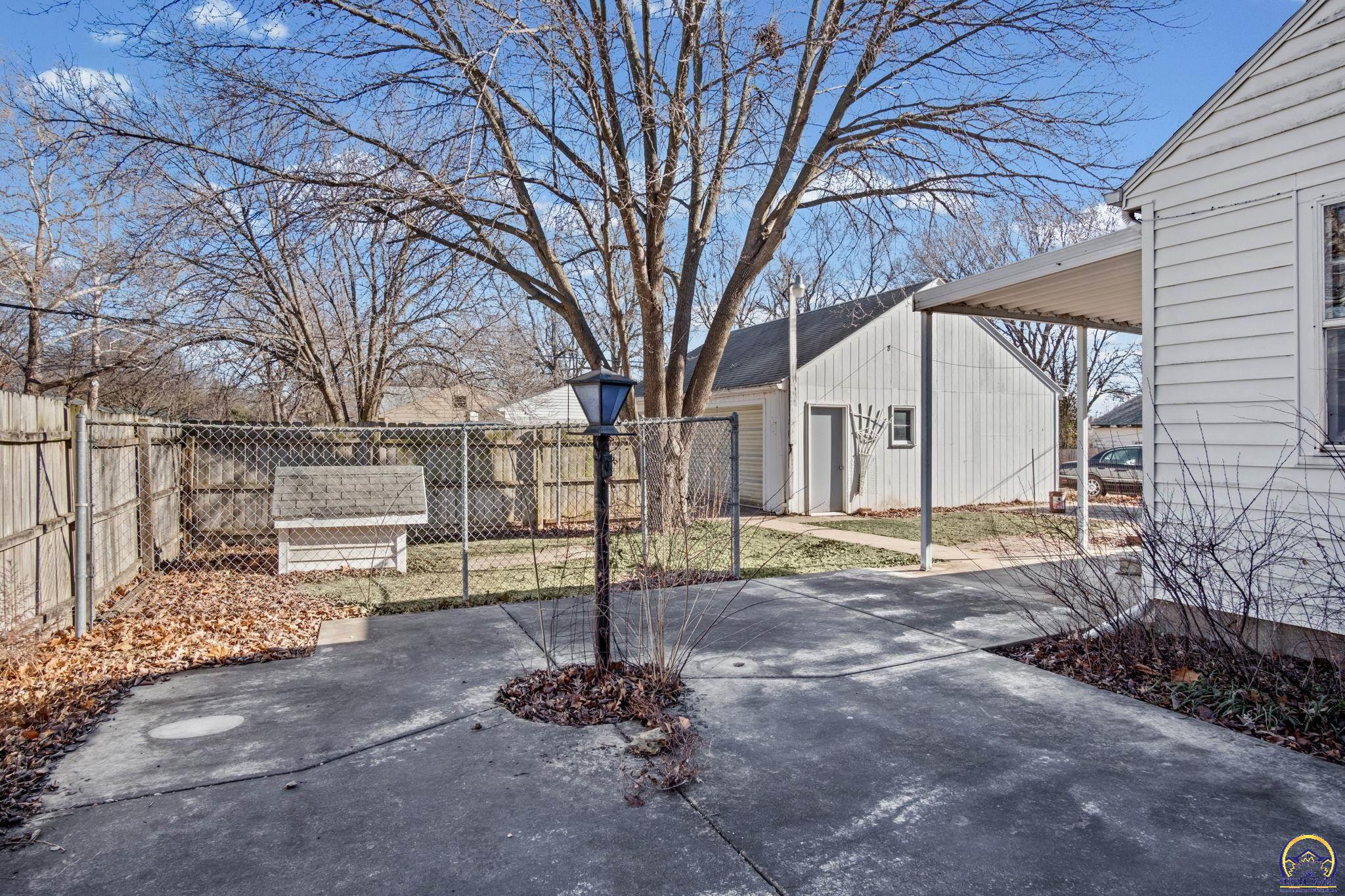 2000 Southwest Randolph Avenue Topeka, KS 66604 - Photo 4 of 22