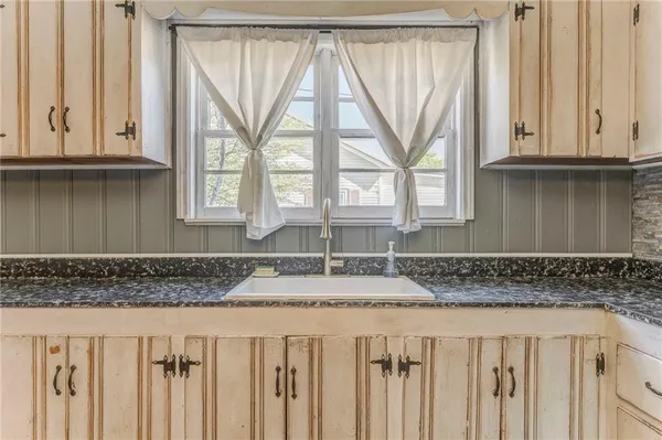 $200,000 | 33 Elm Street, Aragon, GA 30104