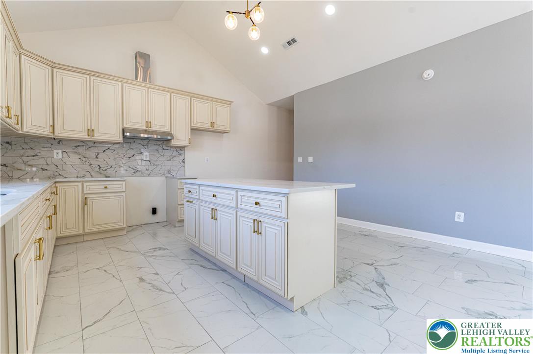 601 Fireline Road Bowmanstown, PA 18071 - Photo 7 of 32