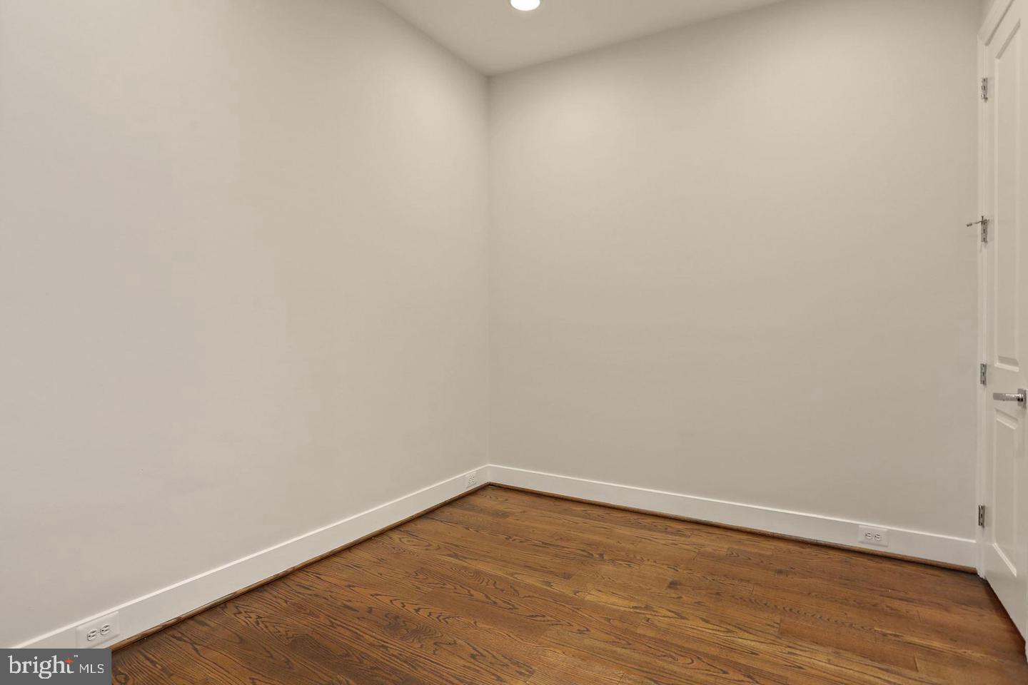 224 R Street Northeast, Unit 2 Washington, DC 20002 - Photo 26 of 34 Office/Den