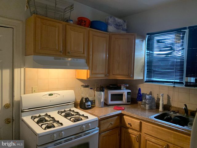 a view of workspace with fan