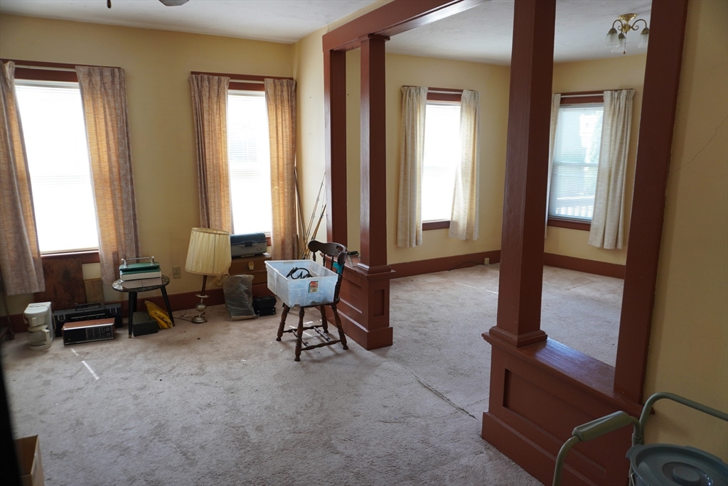 405 High Street Webster, MA 01570 - Photo 9 of 42 Gallery Image 9