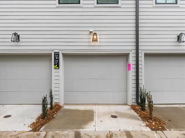 $2,400 | 1274 Longreen Terrace Northwest, Unit 8, Atlanta, GA 30318