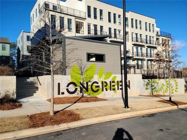 $2,400 | 1274 Longreen Terrace Northwest, Unit 8, Atlanta, GA 30318