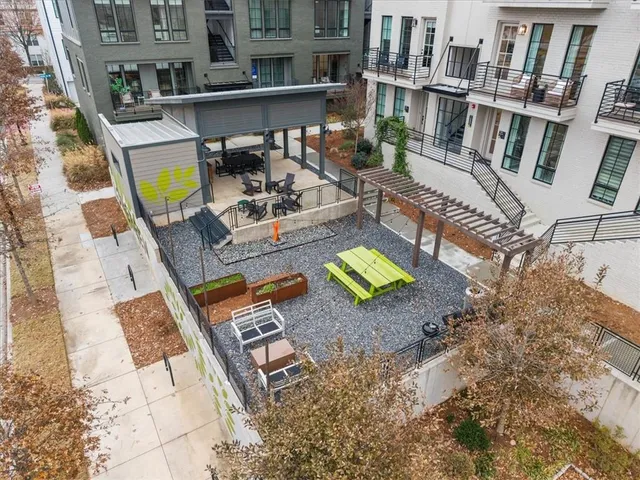 $2,400 | 1274 Longreen Terrace Northwest, Unit 8, Atlanta, GA 30318