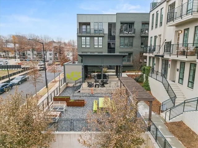 $2,400 | 1274 Longreen Terrace Northwest, Unit 8, Atlanta, GA 30318