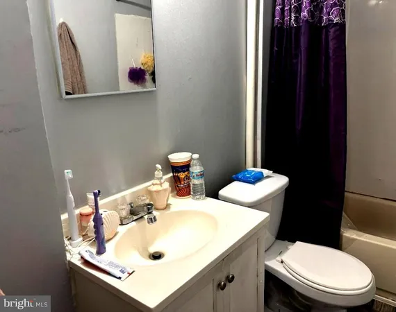 $1,200 | 123 West Railroad Street, Nesquehoning, PA 18240