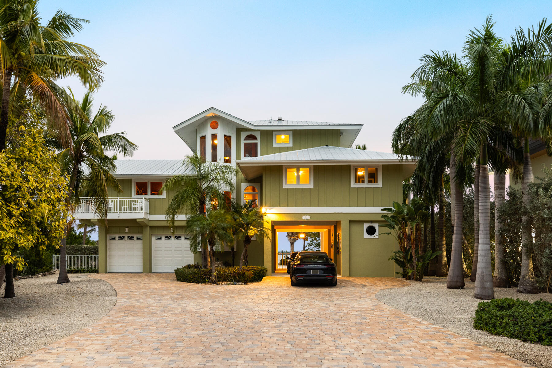 51 Mutiny Place Key Largo, FL 33037 - Photo 61 of 75 4 car garage and storage areas