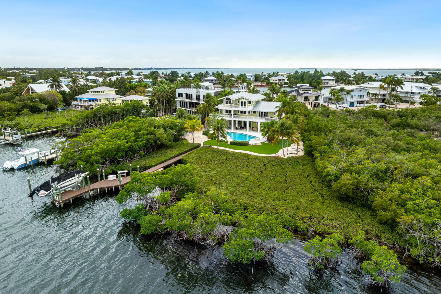 51 Mutiny Place Key Largo, FL 33037 - Photo 70 of 75 51 Mutiny Pl_1oakstudiosdrone_06
