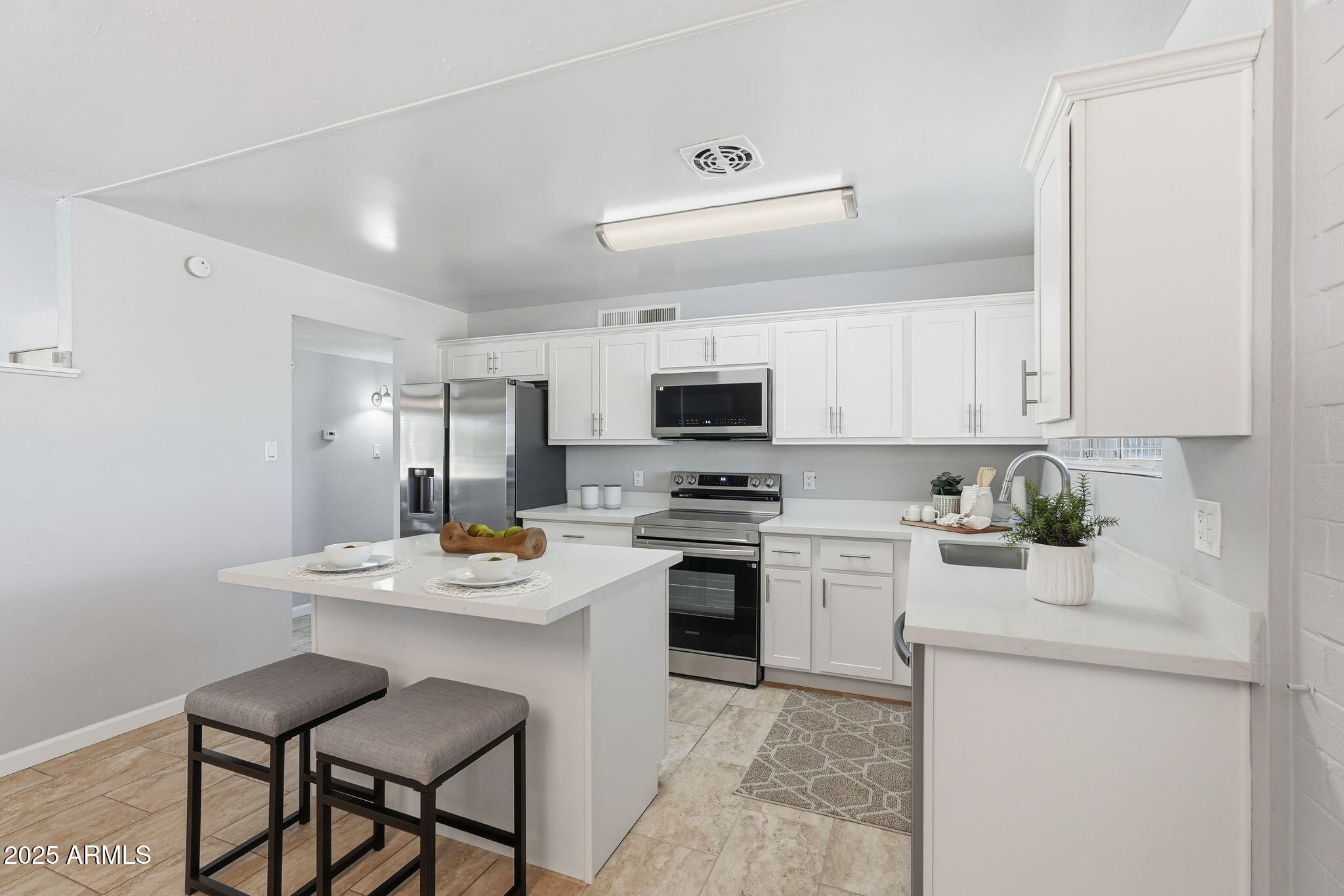 5136 West Osborn Road Phoenix, AZ 85031 - Photo 14 of 39 13-web-or-mls-013_ListerPros