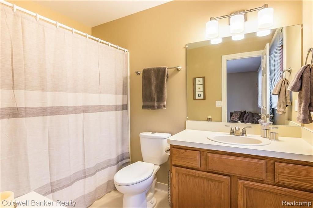2192 Rochelle Park Drive, Unit 112 Rochester Hills, MI 48309 - Photo 27 of 37