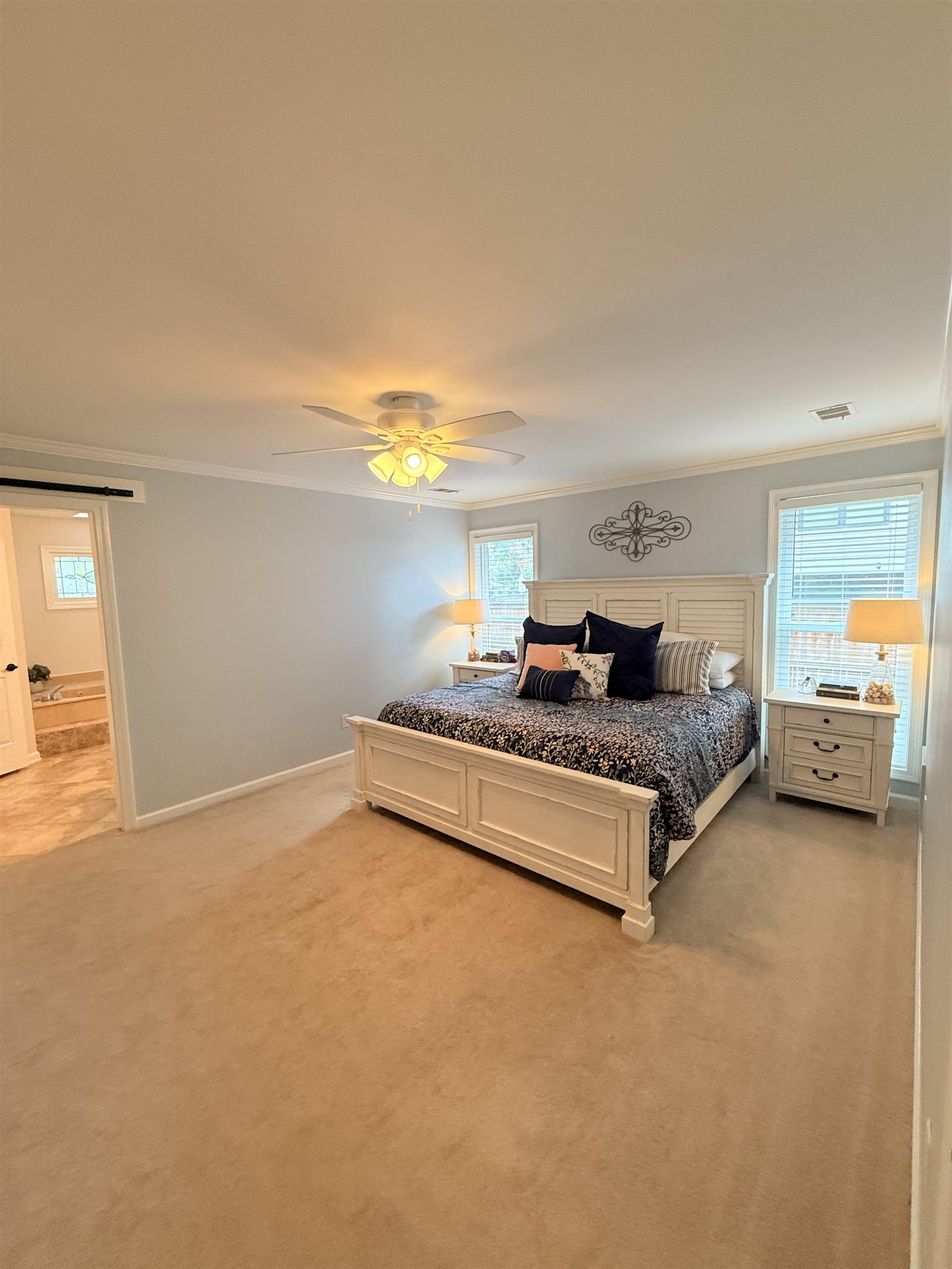 9140 Fox Ridge Road Germantown, TN 38139 - Photo 11 of 23 a living room with couch and a night stand