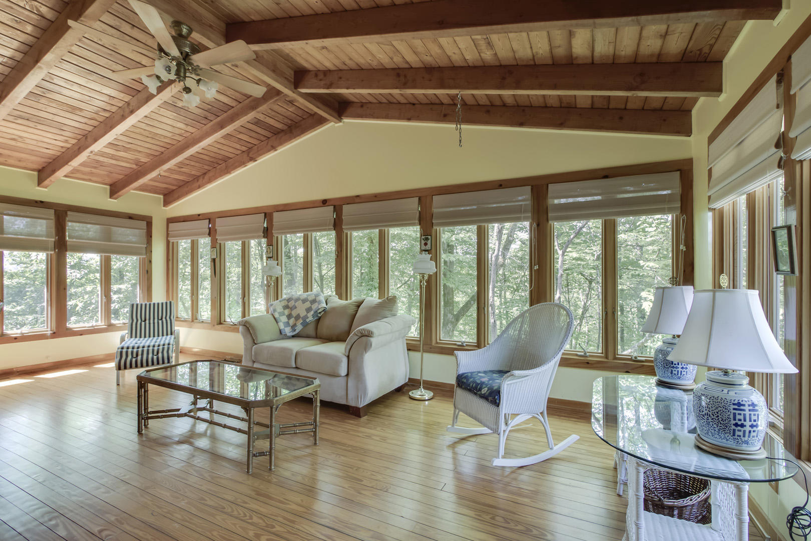 140 Newell Lane Oak Ridge, TN 37830 - Photo 11 of 40 11_NewellLane_140_SunRoom01