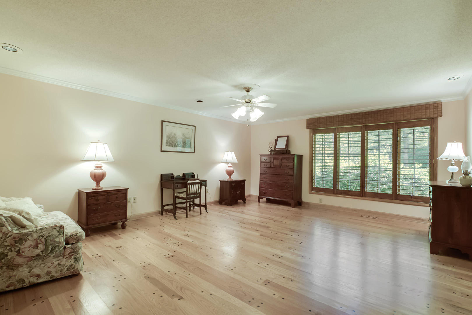 140 Newell Lane Oak Ridge, TN 37830 - Photo 19 of 40 19_NewellLane_140_MasterBedroom01