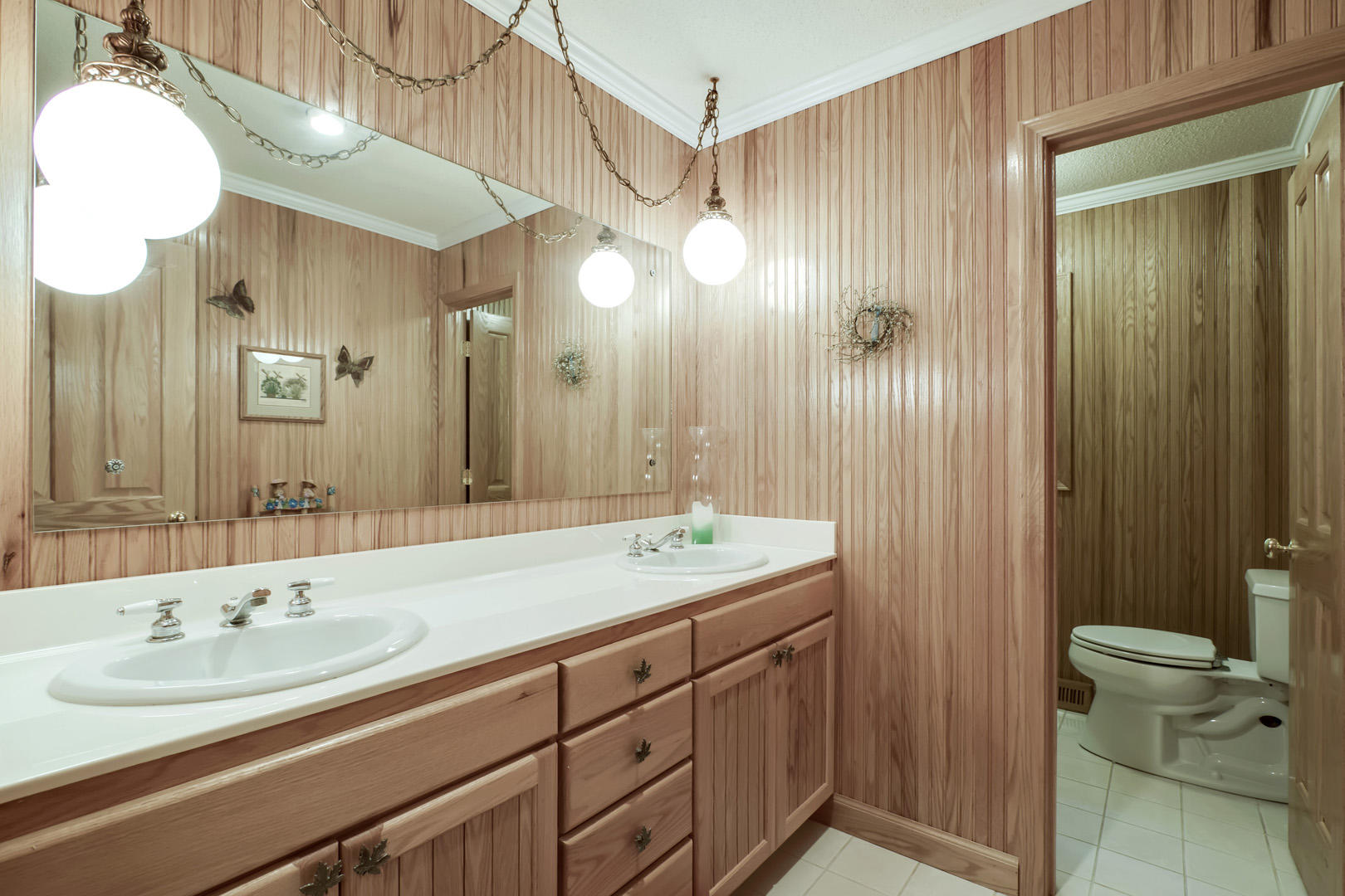 140 Newell Lane Oak Ridge, TN 37830 - Photo 24 of 40 24_NewellLane_140_GuestBath1